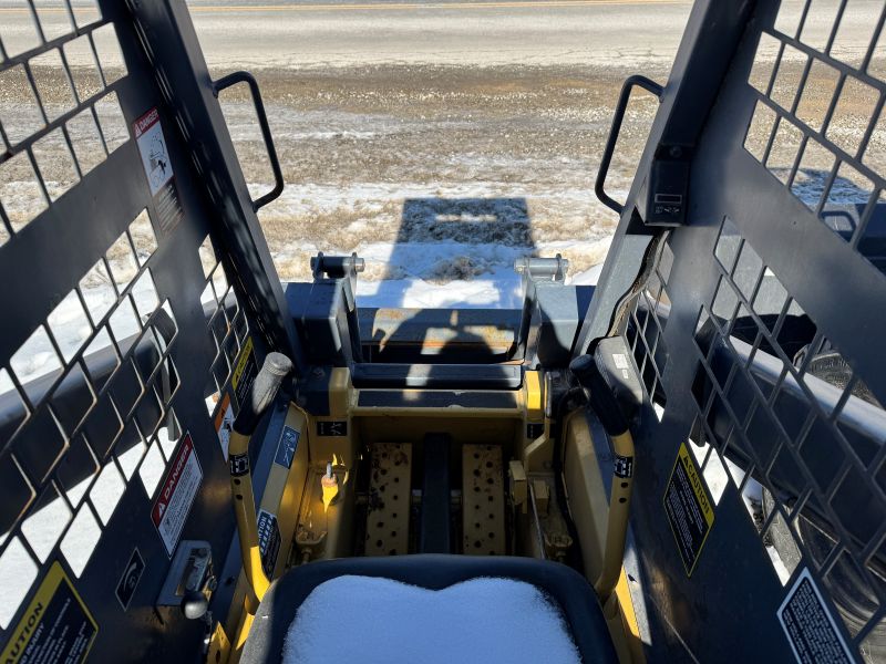 2002 New Holland LS120 skidsteer for sale at Baker and Sons in ohio