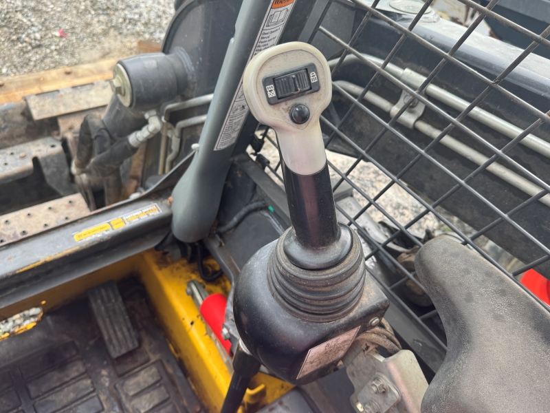 2014 New Holland L220 skidsteer in stock at Baker & Sons Equipment in Ohio