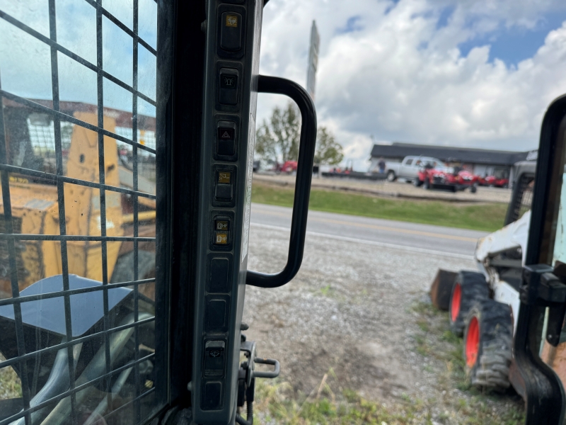 2015 New Holland L228 skidsteer in stock at Baker & Sons Equipment in Ohio