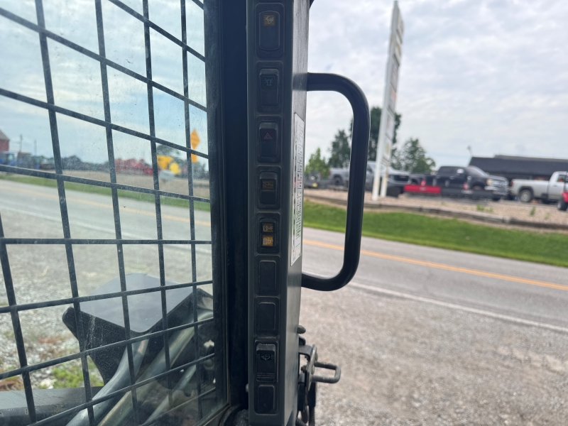 2015 New Holland L228 skidsteer in stock at Baker & Sons Equipment in Ohio