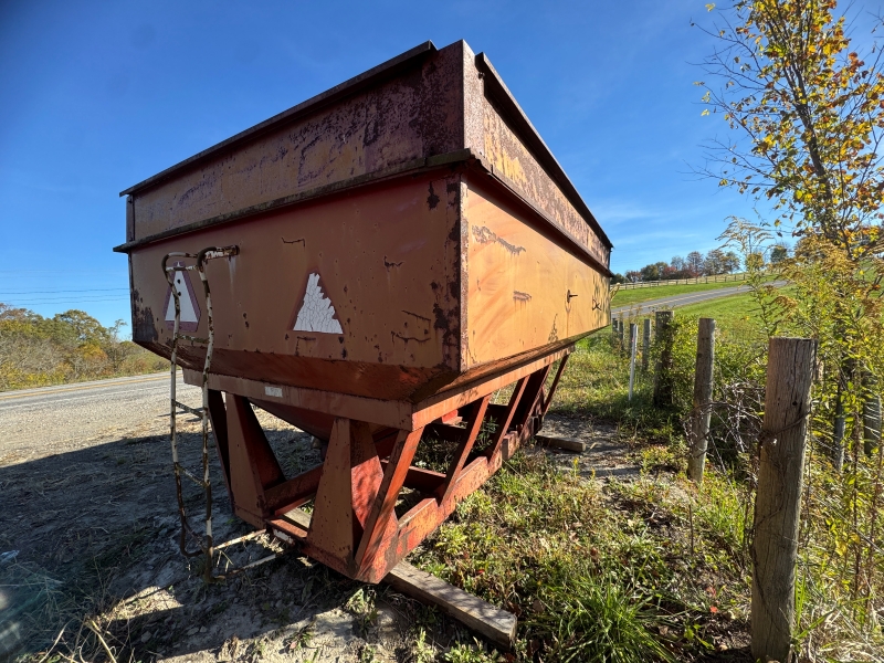 Used K&S gravity box for sale at Baker & Sons Equipment in Ohio
