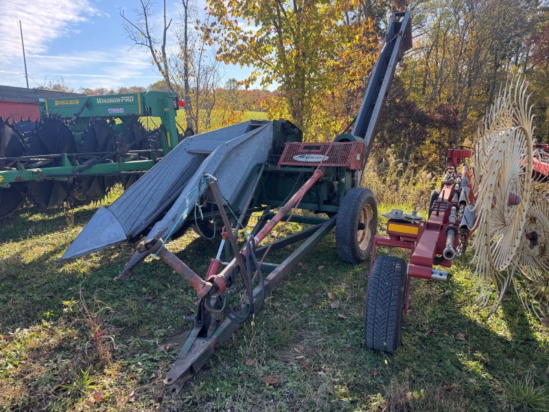 Used New Idea 323 picker for sale at Baker & Sons Equipment in Ohio