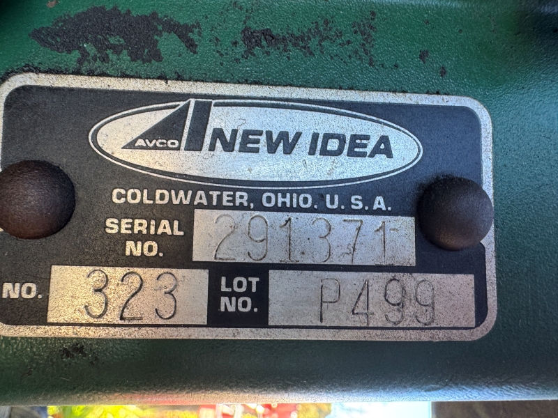 Used New Idea 323 picker for sale at Baker & Sons Equipment in Ohio