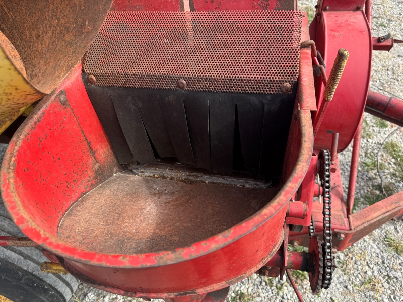 Used New Holland 354 grinder for sale at Baker & Sons Equipment in Ohio