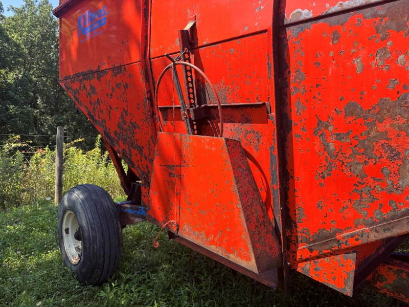 Used Killbros 385 gravity wagon for sale at Baker & Sons Equipment in Ohio