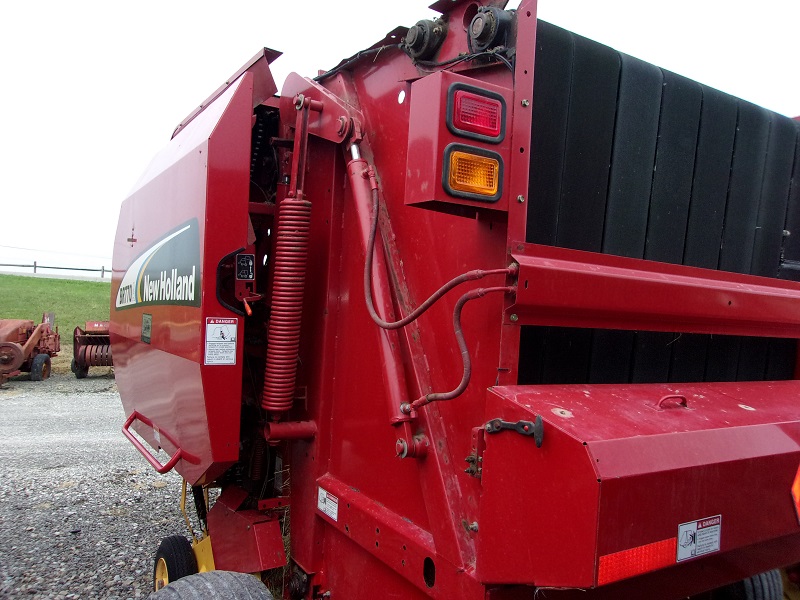 2006 New Holland BR770A round balerat baker and sons equipment in ohio