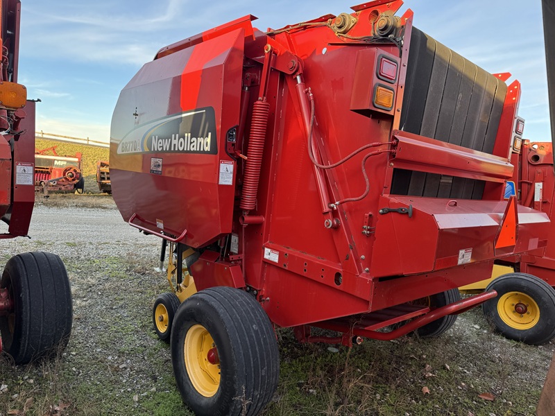 2006 New Holland BR770A round balerat baker and sons equipment in ohio