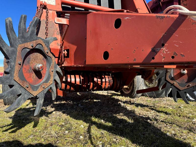 1992 Hesston R530 round baler for sale at Baker and Sons Equipment in Ohio