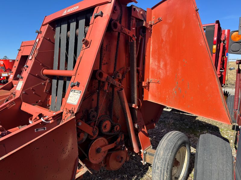 1992 Hesston R530 round baler for sale at Baker and Sons Equipment in Ohio