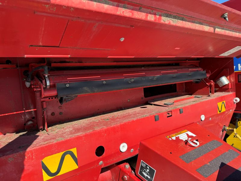 1994 New Holland 650 round baler at Baker & Sons Equipment in Ohio