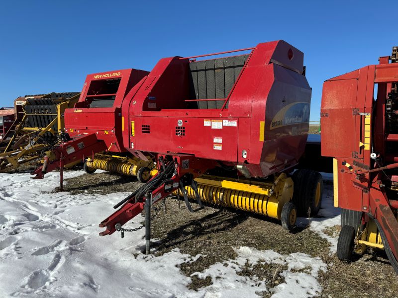 2013 New Holland BR7090 round baler at Baker and Sons Equipment in Ohio