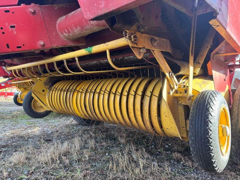 1995 New Holland 660 round baler for sale at Baker & Sons Equipment in Ohio