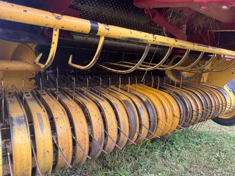 1995 New Holland 650 round baler at Baker & Sons Equipment in Ohio