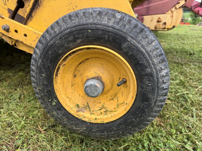1995 New Holland 650 round baler at Baker & Sons Equipment in Ohio