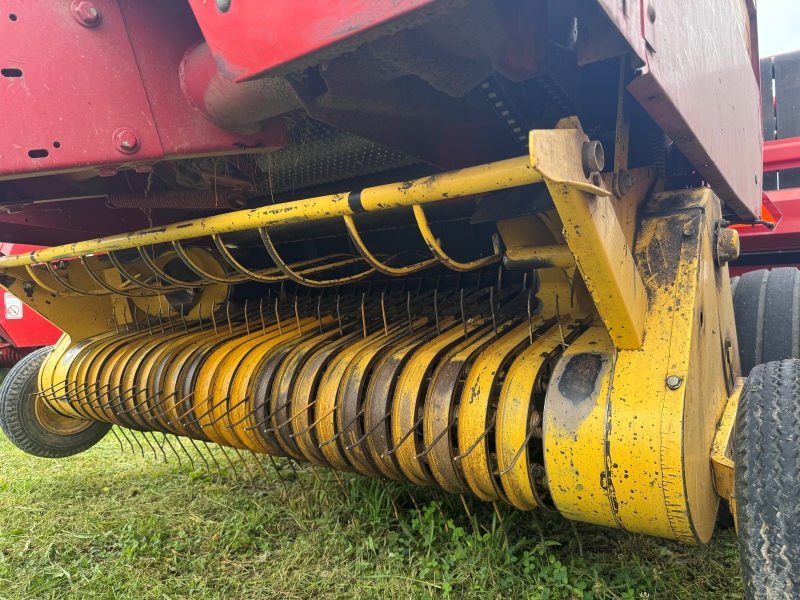 1995 New Holland 650 round baler at Baker & Sons Equipment in Ohio