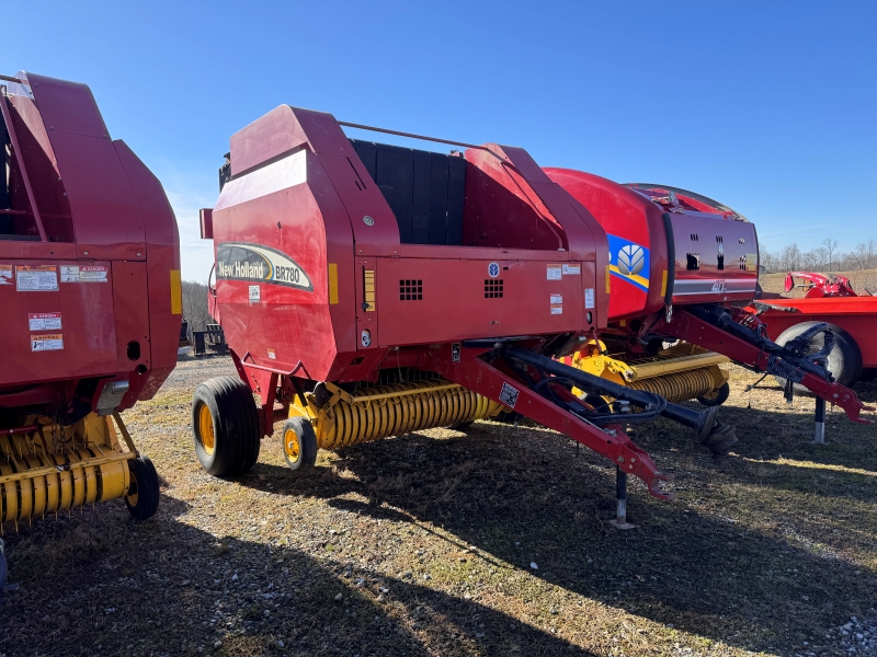2004 New Holland BR780 round baler at Baker and Sons Equipment in Ohio