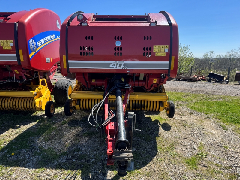 2015 New Holland RB450 round baler at Baker and Sons Equipment in Ohio