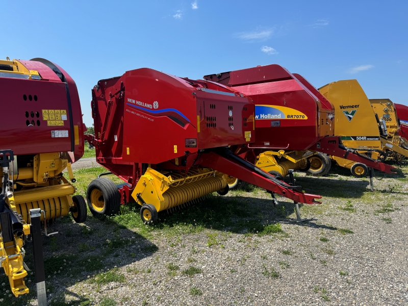 2023 New Holland RB450U Plus round baler at Baker and Sons Equipment in Ohio