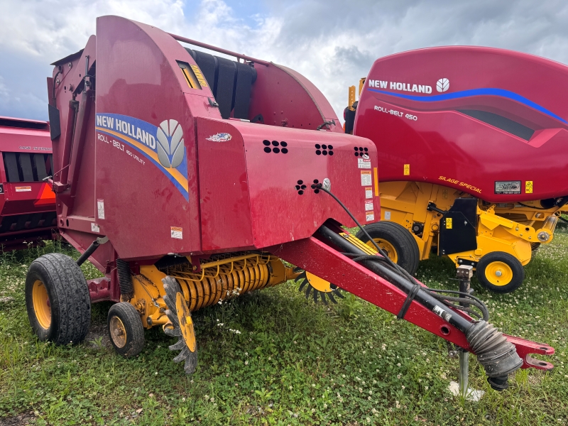 2016 New Holland RB450U round baler at Baker & Sons Equipment in Ohio