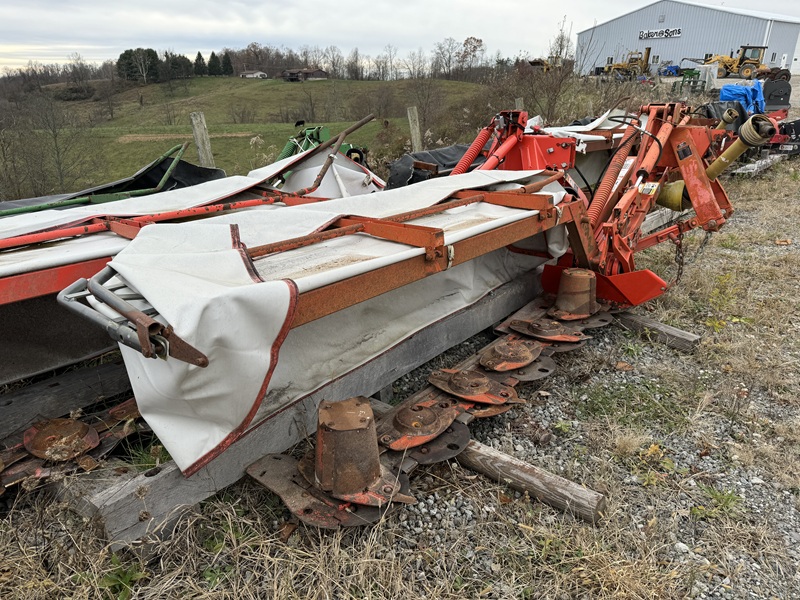 2000 Kuhn GMD600 disc mower at Baker & Sons Equipment in Ohio