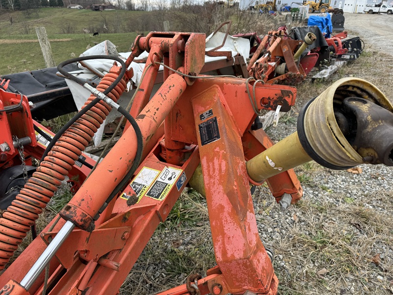 2000 Kuhn GMD600 disc mower at Baker & Sons Equipment in Ohio