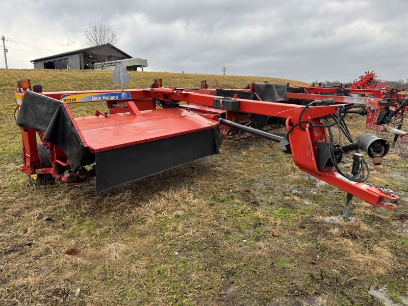 2013 New Holland H7220 discbine for sale at Baker and Sons in Ohio