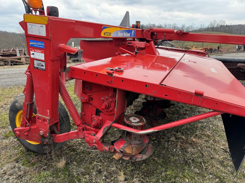 2014 New Holland H7230 disc mower conditioner for sale at Baker and Sons in Ohio