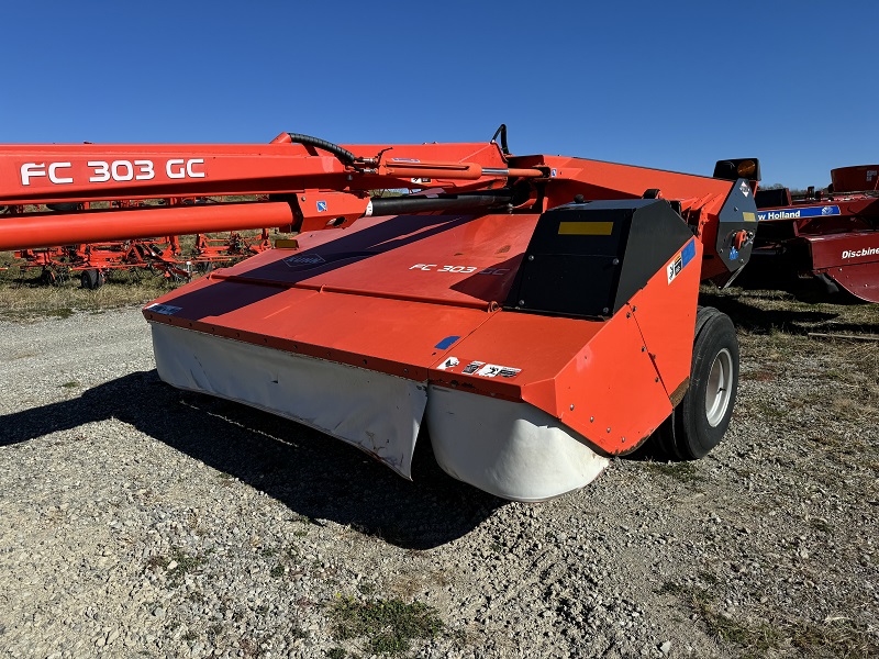 2013 Kuhn FC303GC disc mower conditioner in stock at baker and sons equipment in ohio