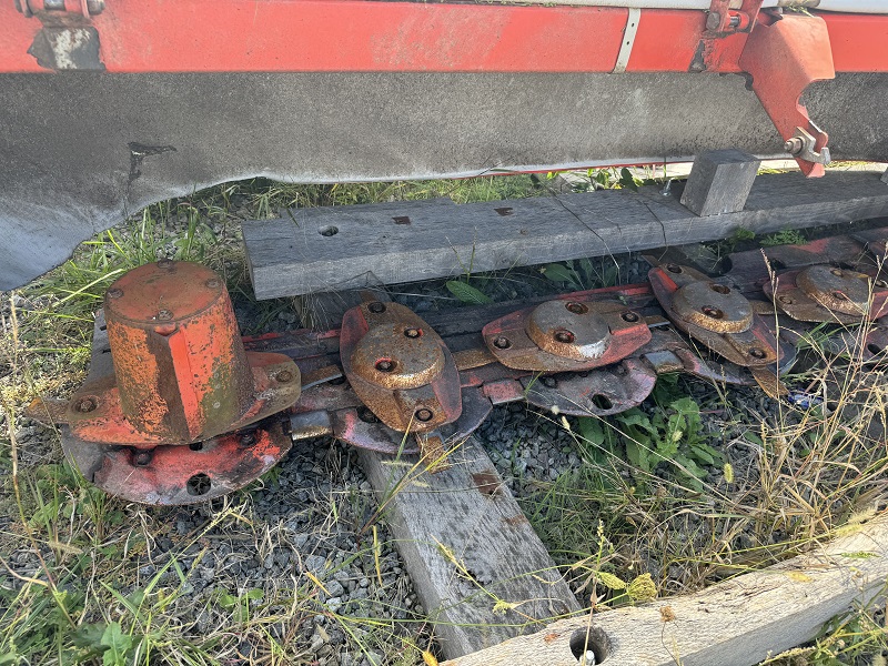 Used Kuhn GMD280 disc mower for sale at Baker and Sons in Ohio