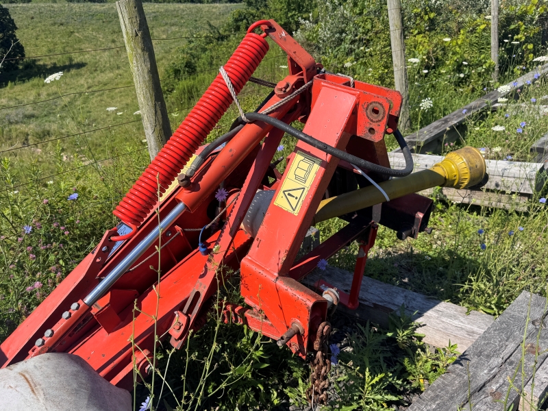 2000 Kuhn GMD500 disc mower for sale at Baker & Sons Equipment in Ohio