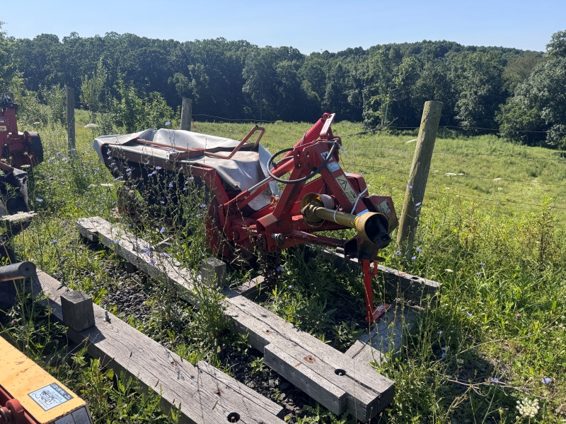 2000 Kuhn GMD500 disc mower for sale at Baker & Sons Equipment in Ohio