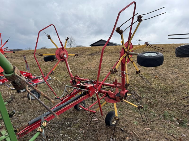 Used Tonutti GT500 tedder for sale at Baker & Sons Equipment in Ohio