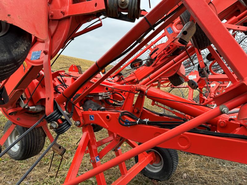 used Kuhn GF8702TGII tedder for sale at Baker & Sons in Ohio