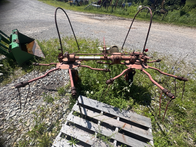 Used Niemeyer HR301D tedder in stock at Baker & Sons Equipment in Ohio