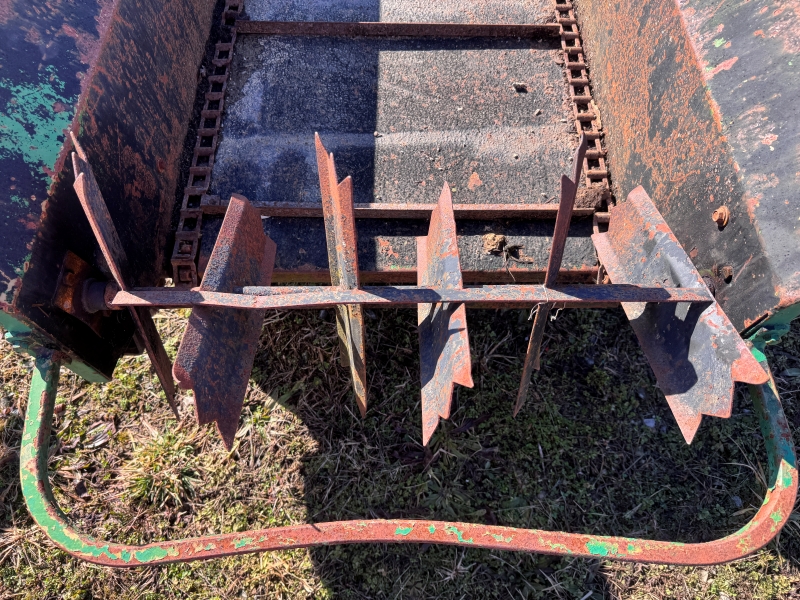 Used Farmway 25 manure spreader at Baker & Sons Equipment in Ohio