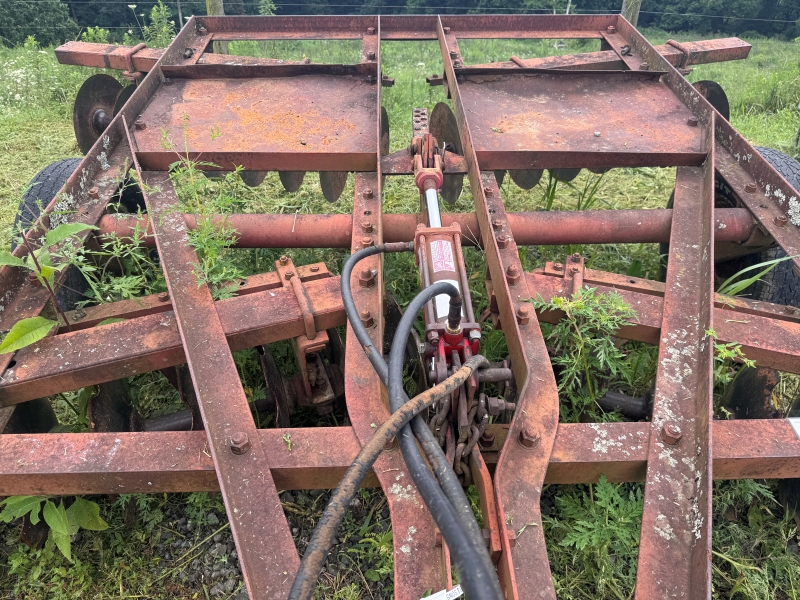Used International Harvester 37 disc at Baker & Sons Equipment in Ohio