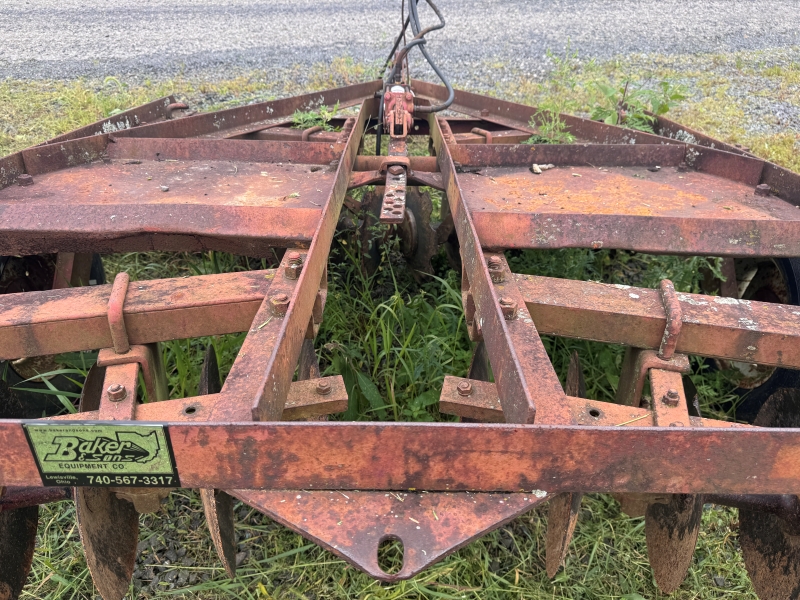 Used International Harvester 37 disc at Baker & Sons Equipment in Ohio