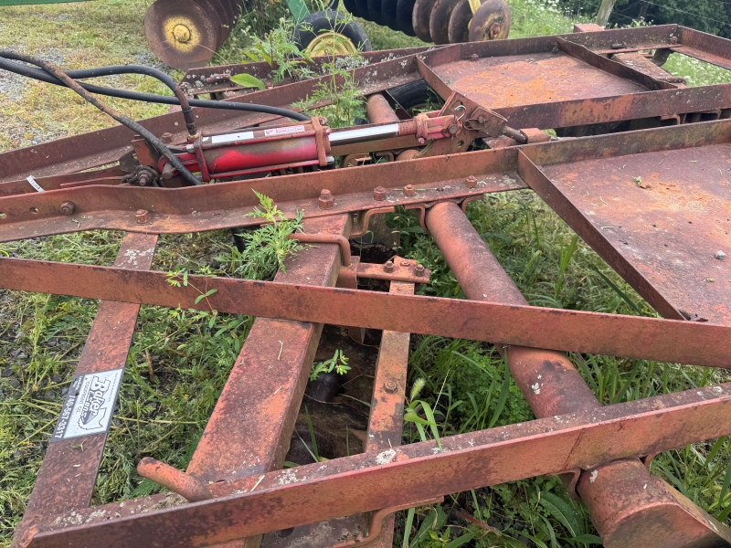Used International Harvester 37 disc at Baker & Sons Equipment in Ohio