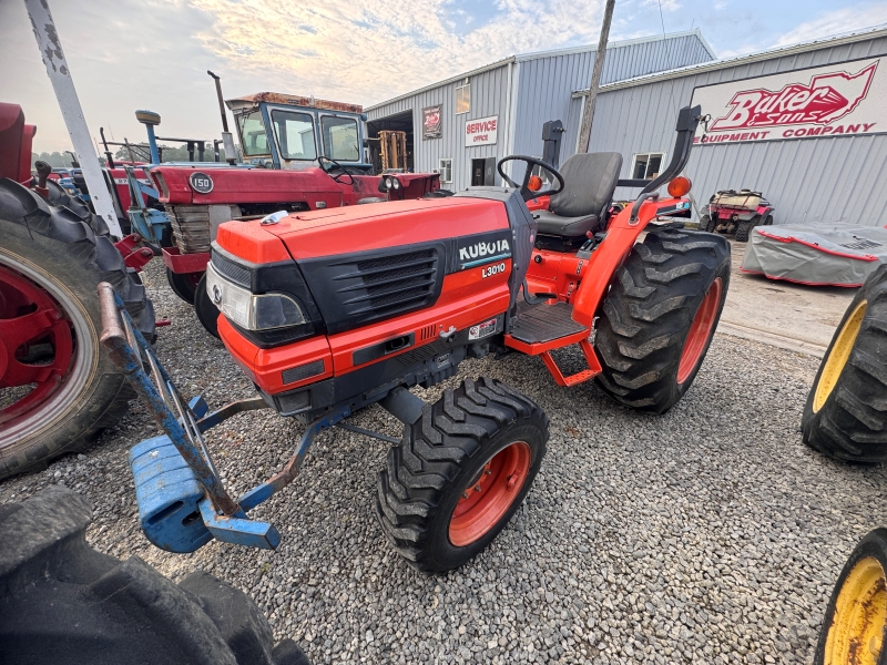 2001 Kubota L3010 tractor at Baker & Sons Equipment in Ohio