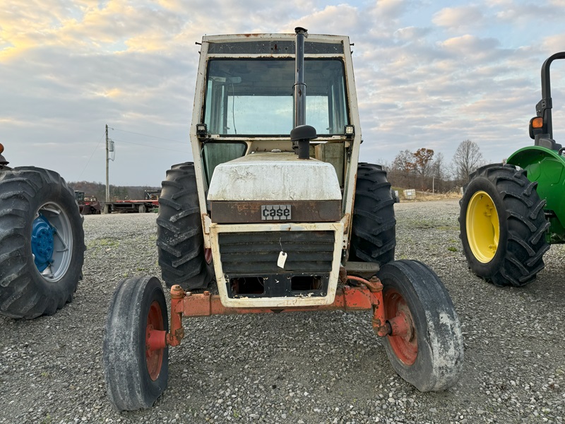 1981 case 1290 tractor at baker & sons in ohio