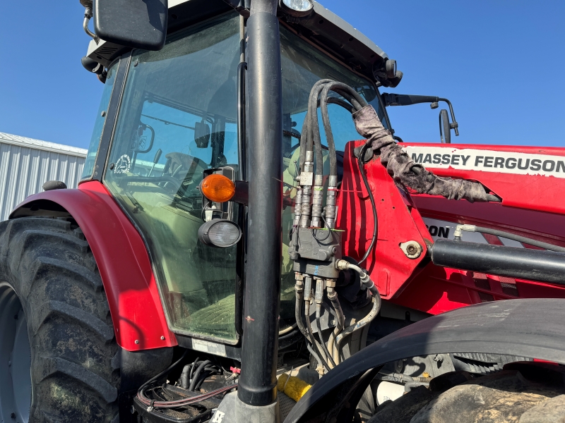 2017 Massey Ferguson 5712SL tractor at Baker & Sons Equipment in Ohio