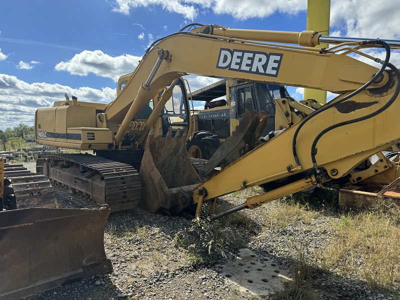 2000 John Deere 160LC excavator at Baker & Sons Equipment in Ohio