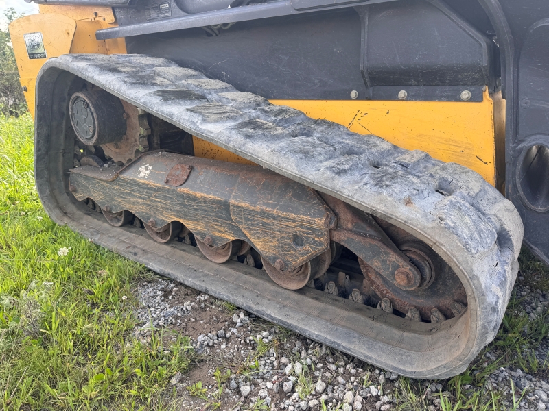 2017 New Holland C232 skidsteer in stock at Baker & Sons Equipment in Ohio