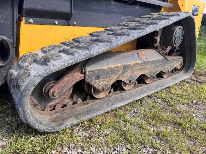 2017 New Holland C232 skidsteer in stock at Baker & Sons Equipment in Ohio