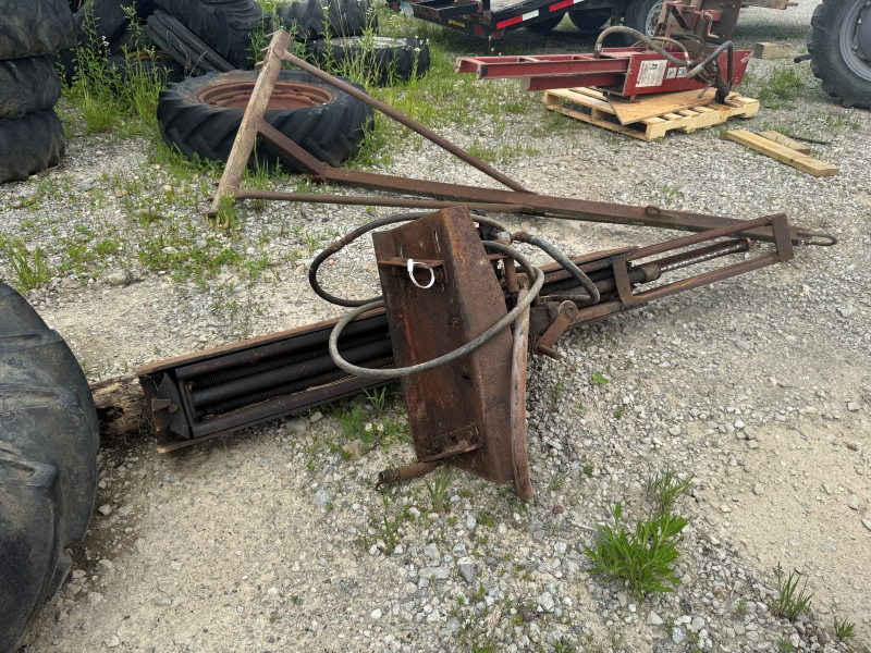 Used Shaver HD8 post driver at Baker & Sons Equipment in Ohio