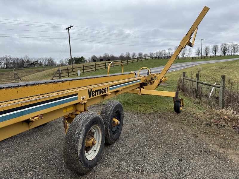 2004 Vermeer BM700 bale wagon for sale at Baker & Sons Equipment in Ohio