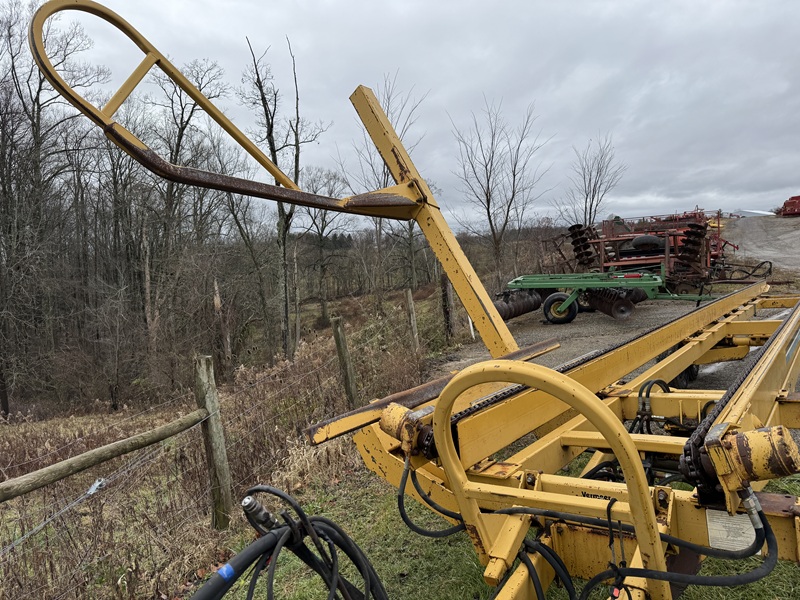 2004 Vermeer BM700 bale wagon for sale at Baker & Sons Equipment in Ohio