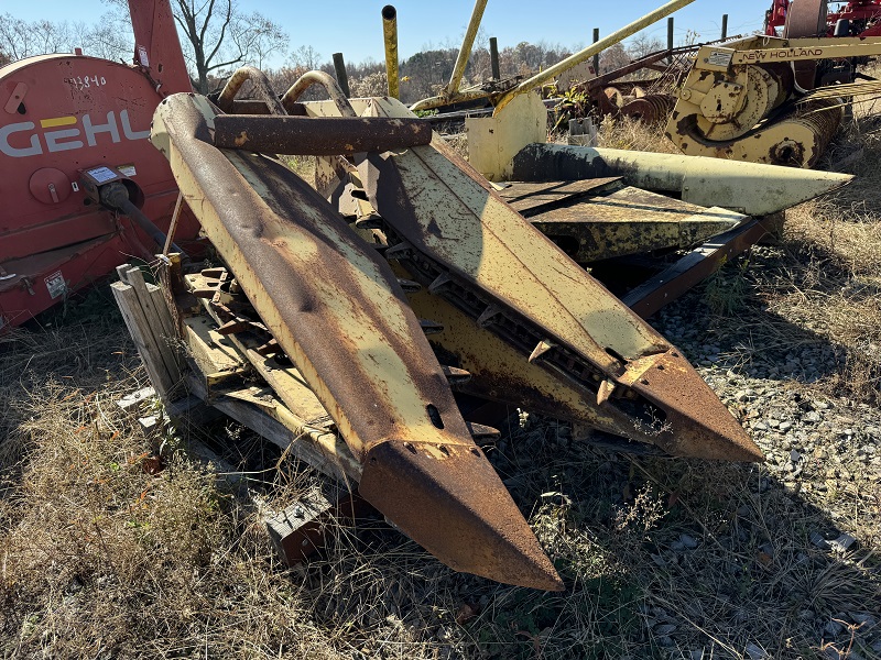 Used new holland 717R1 corn chopper for sale at Baker & Sons Equipment in Ohio