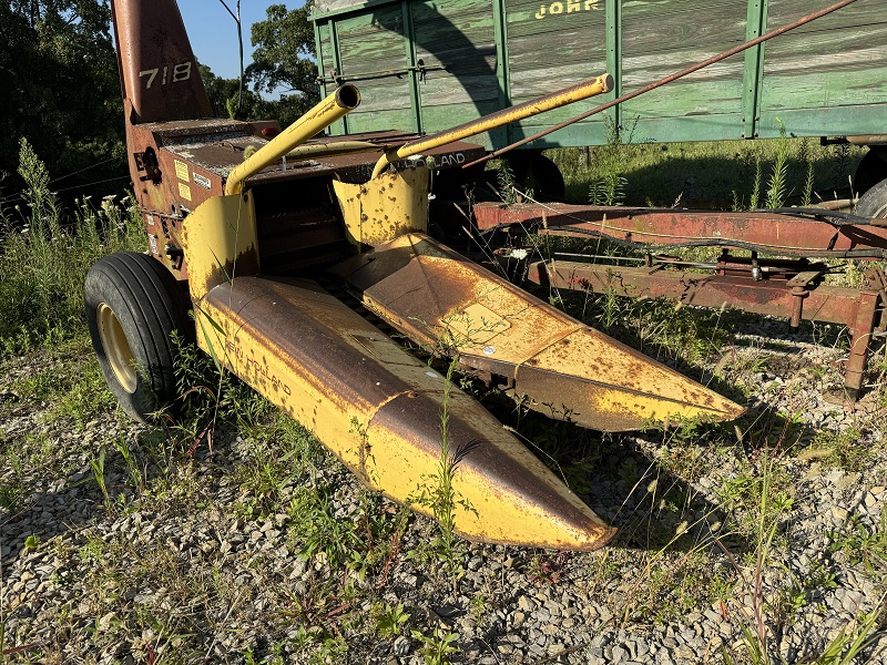 Used new holland 722 forage chopper head for sale at baker and sons equipment in ohio