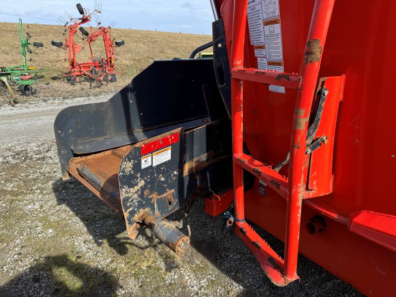 used Kuhn Knight VT144 TMR mixer in stock at baker & sons equipment in ohio